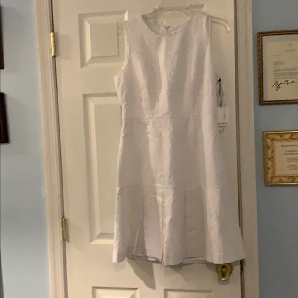 Dress - Picture 2 of 5